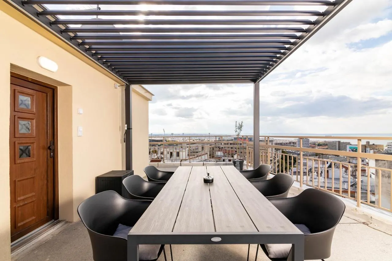 شقة F & B Collection- 360 View Tiny Penthouse سالونيك 0*,  اليونان